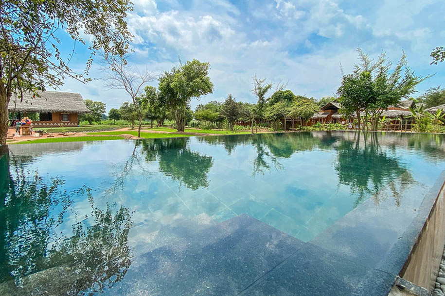 アユルヴィーシギリヤリトリート